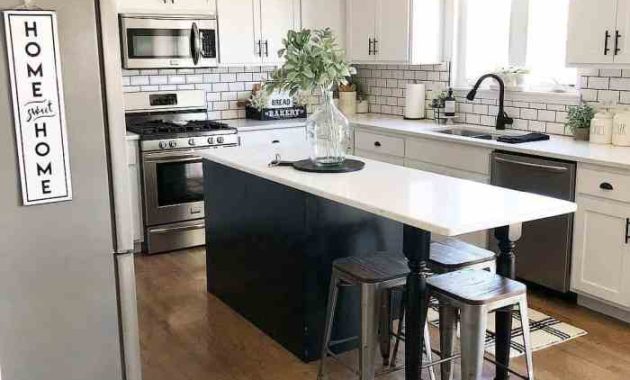 Decor for Black and White Kitchen Design