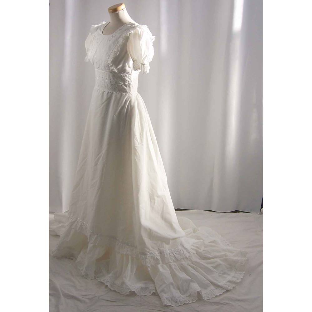 Cotton wedding dresses for women