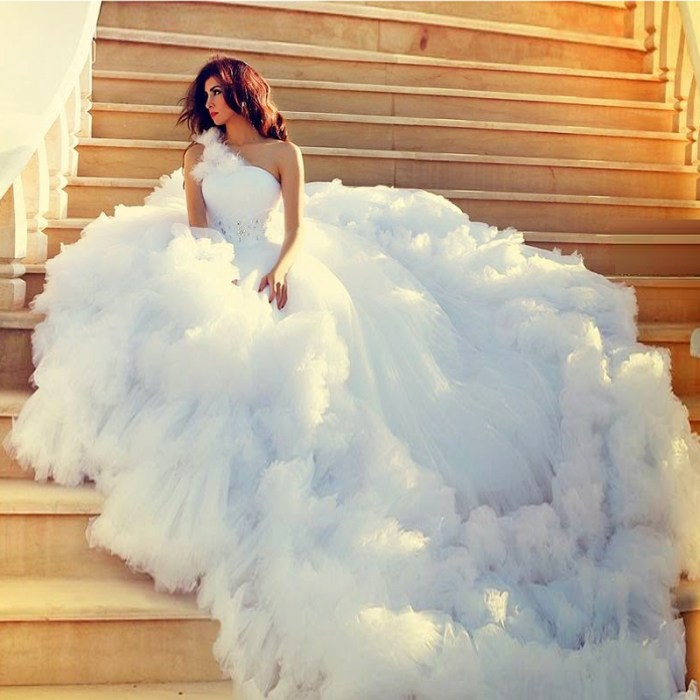 Big arms wedding dress